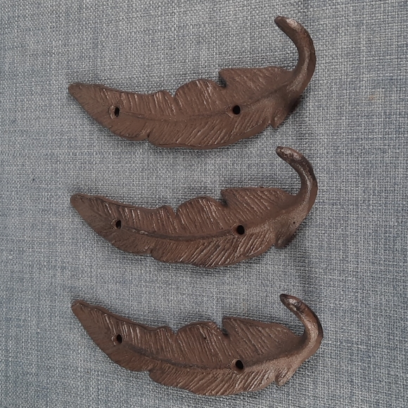 Feather Hook Brown Cast Iron Wall Shelf Hooks Heavy Duty Feathers Design Decor